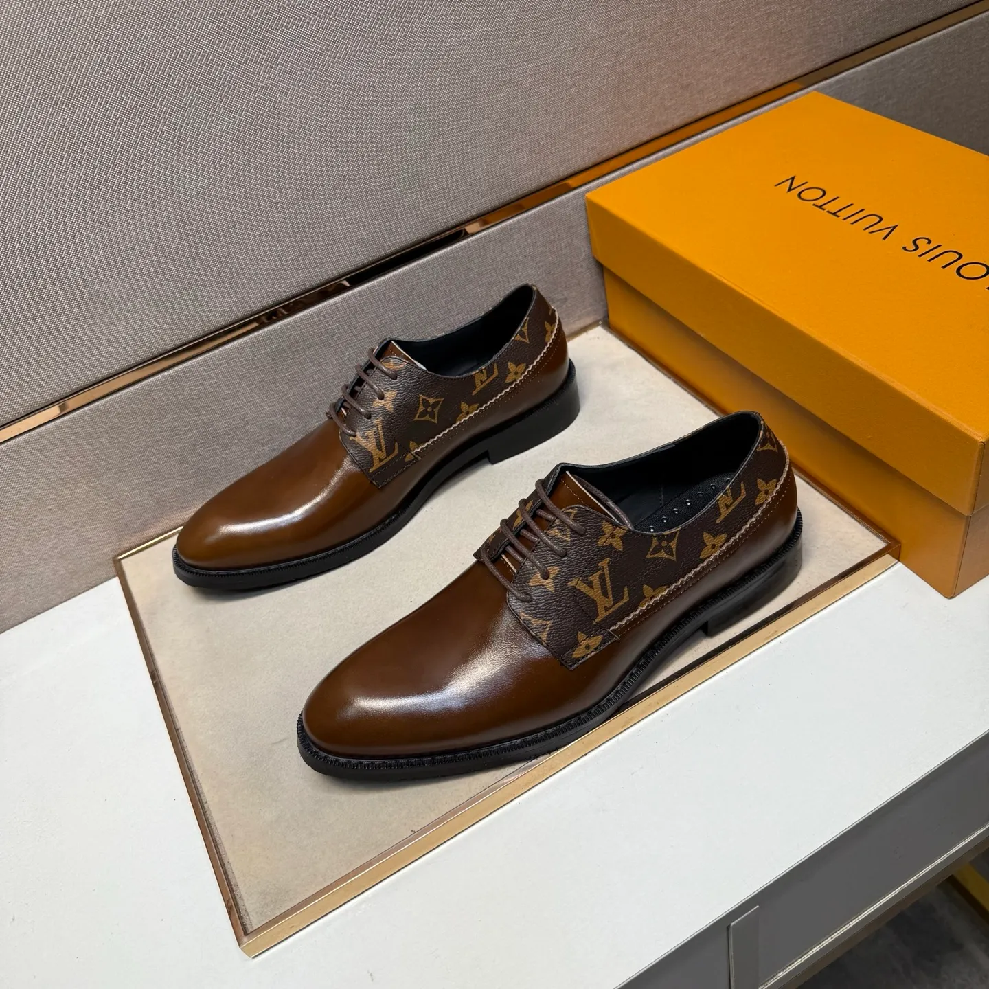 Men's men's shoes 💰pp500 [LV～] Men's casual formal leather shoes 2025z cabinet sales simultaneously 🔶Size: 38-44 #️⃣ 🔷2 colors🔜The upper is made of cowhide stitching ➕Cowhide lining, comfortable and breathable, sole: original comfortable and wear-resistant outsole, ⚠️real thing📱photographed🎬real thing is better📢📢📢